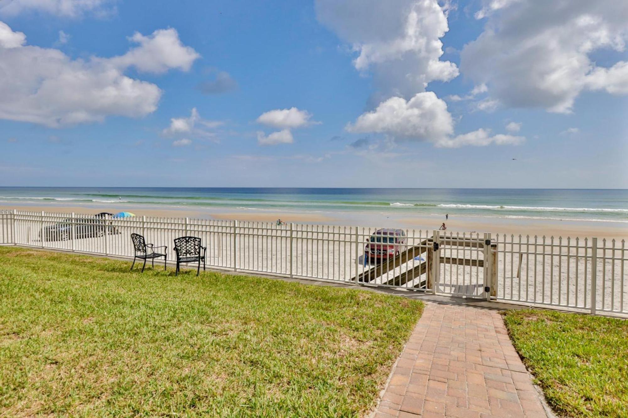 Coastal Waters 107 - A Studio Poolside Retreat New Smyrna Beach Exterior foto